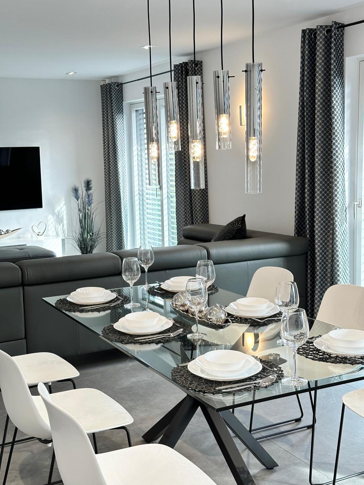 Ferienwohnung Black White Raubling Zewnętrze zdjęcie