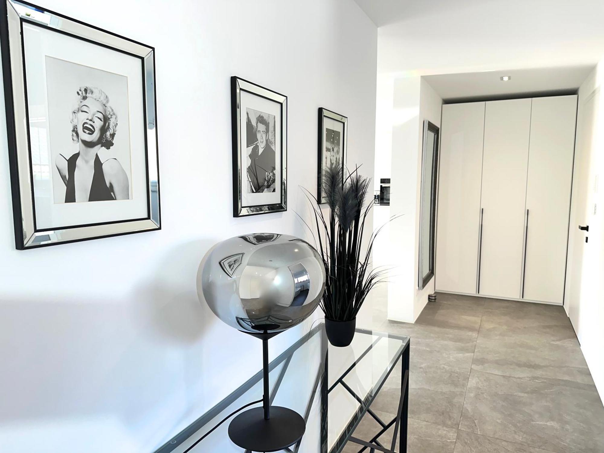 Ferienwohnung Black White Raubling Zewnętrze zdjęcie
